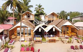 Ducknchill-Agonda