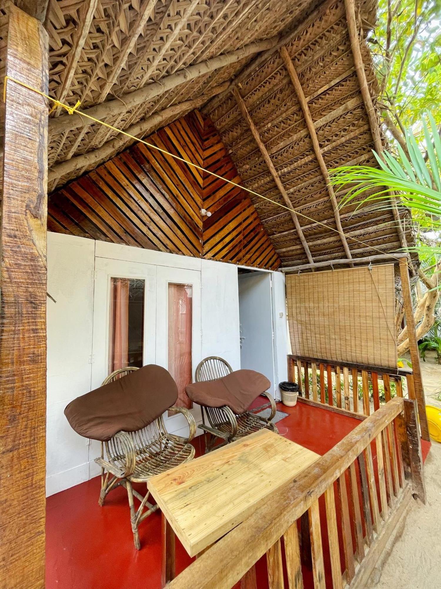 Ducknchill-Agonda Hotel Exterior photo