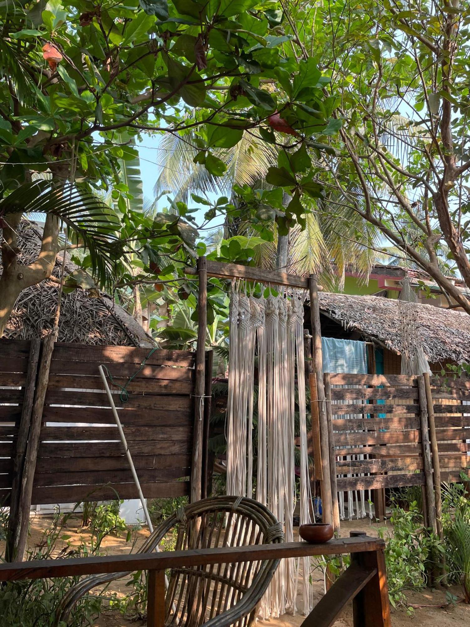 Ducknchill-Agonda Hotel Exterior photo