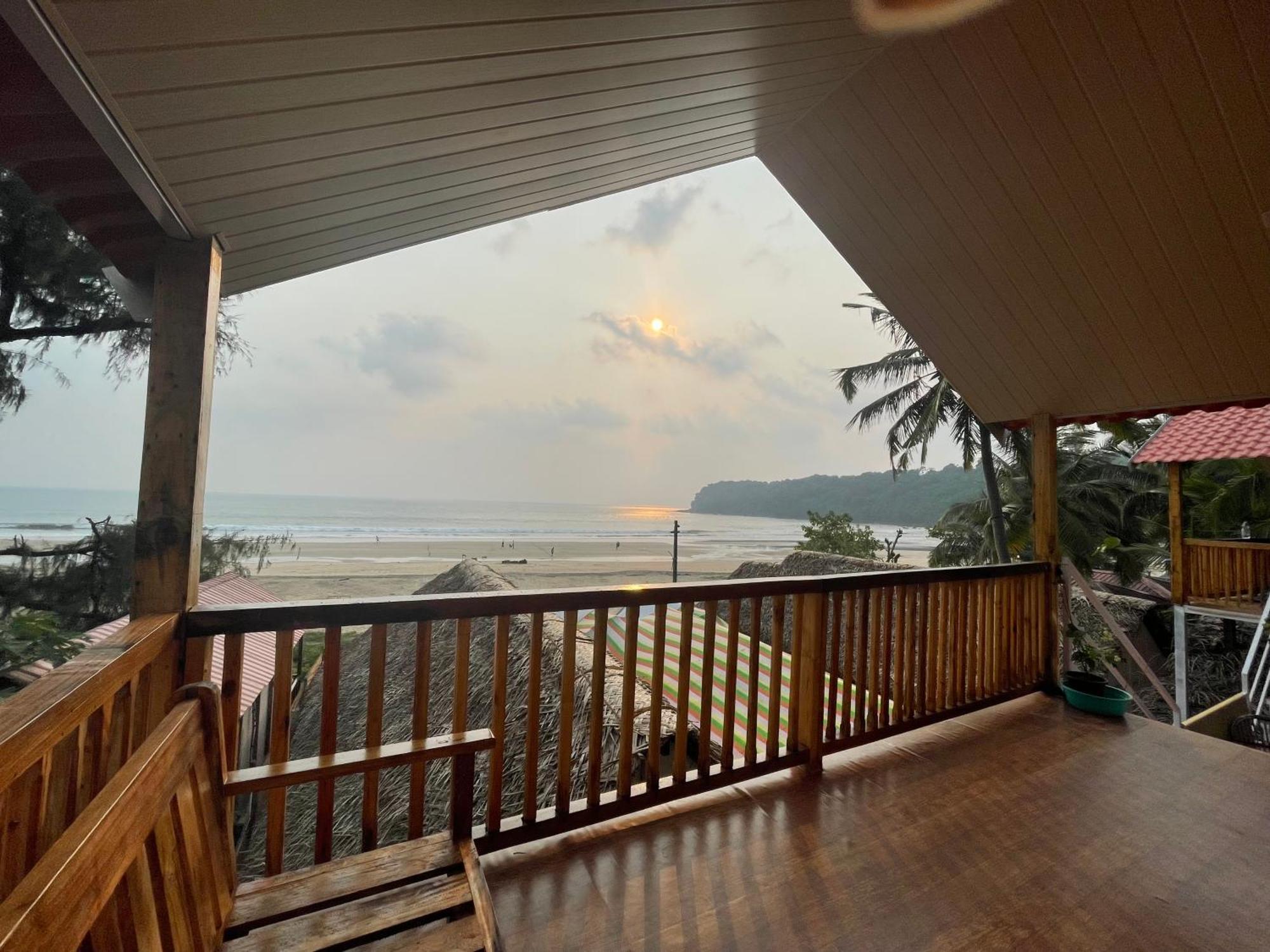 Ducknchill-Agonda Hotel Exterior photo